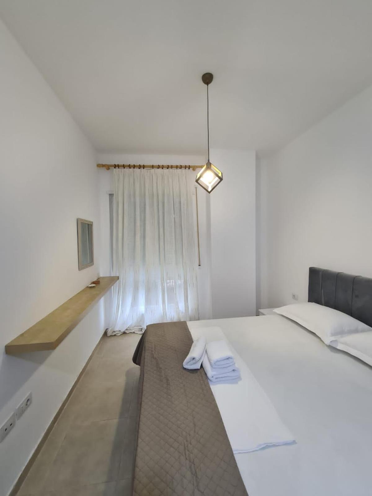 Gex Apartments Tirana Exteriör bild